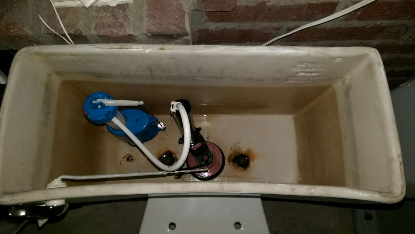 1977 Gerber Mt Vernon Round Bowl Toilet for sale in Seagoville, TX