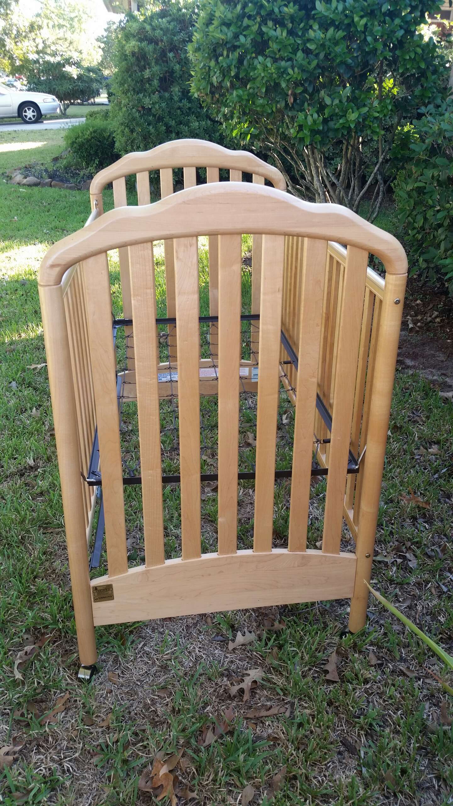 Simmons Solid Maple Crib for sale in Humble, TX 5miles Buy and Sell