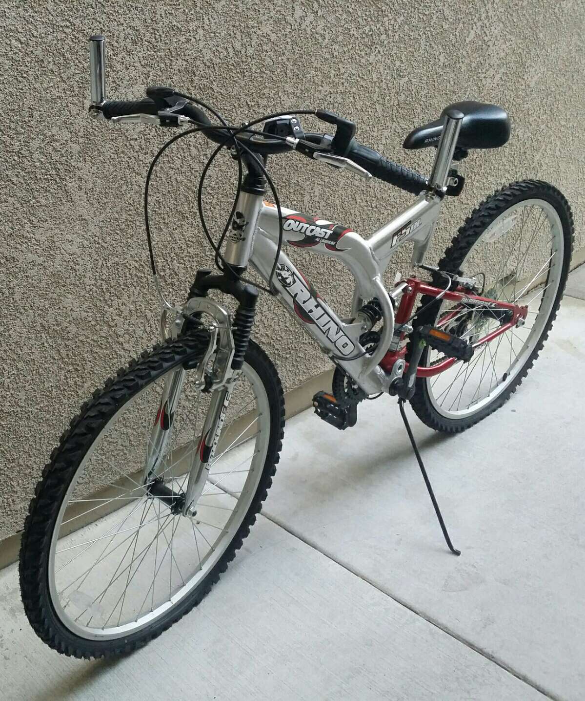 rhino mountain edge bike