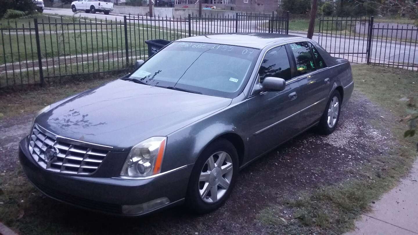 Cadillac dts 07 for sale in Fort Worth, TX - 5miles: Buy and Sell
