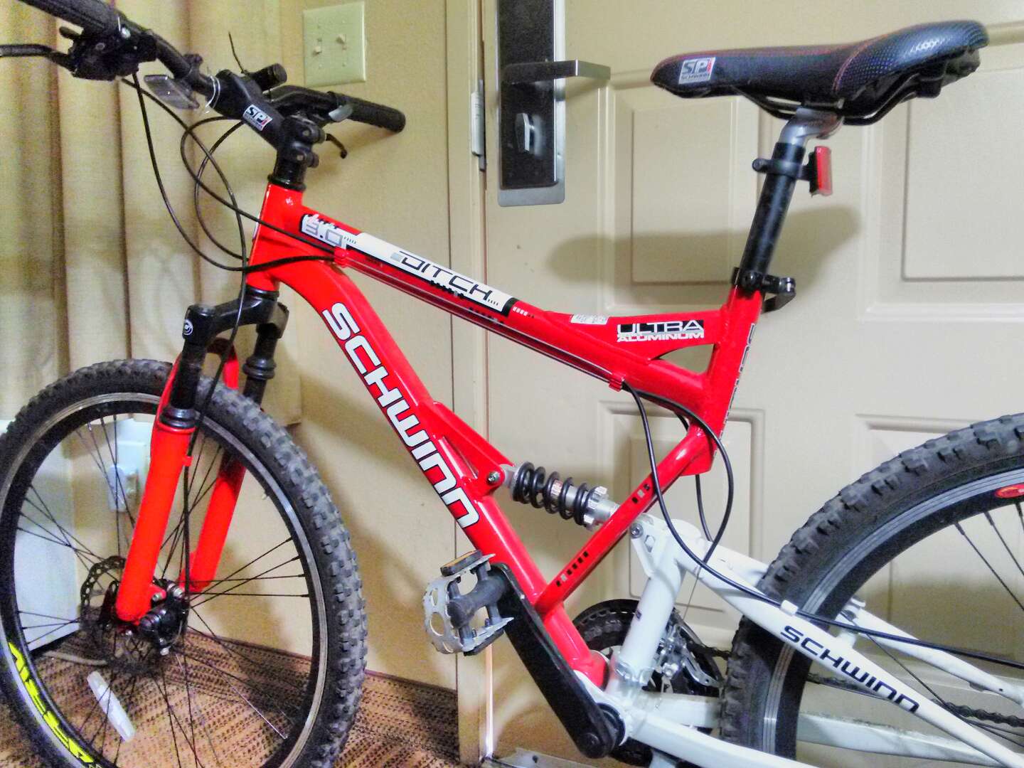 schwinn ditch 3.0 mountain bike