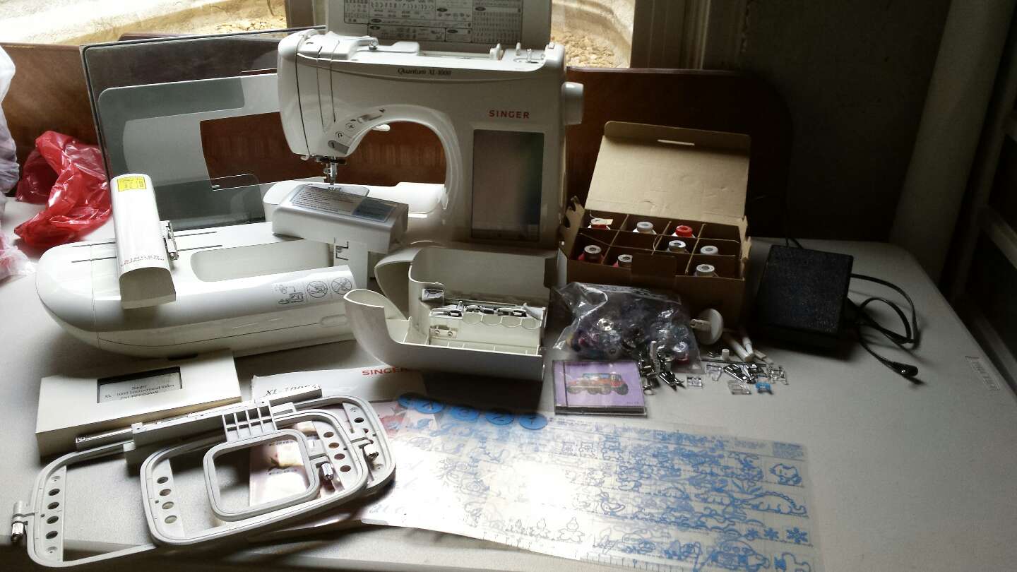 Singer Quantum XL1000 Embroidery/Quilting Machine for sale in