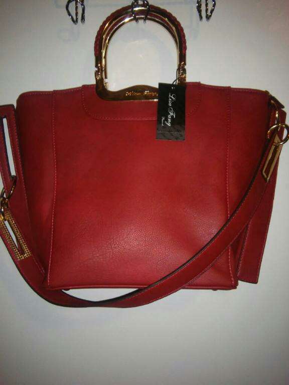 Lisa fang handbag for sale in Paris, TX - 5miles: Buy and Sell