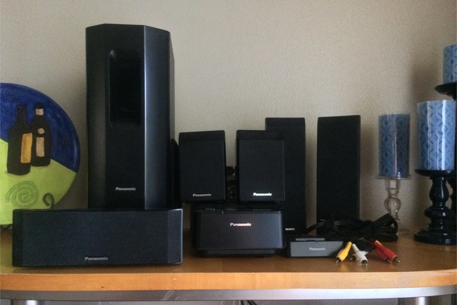 Panasonic DVD Home Theater Surround Sound system SA-PT750 with wireless