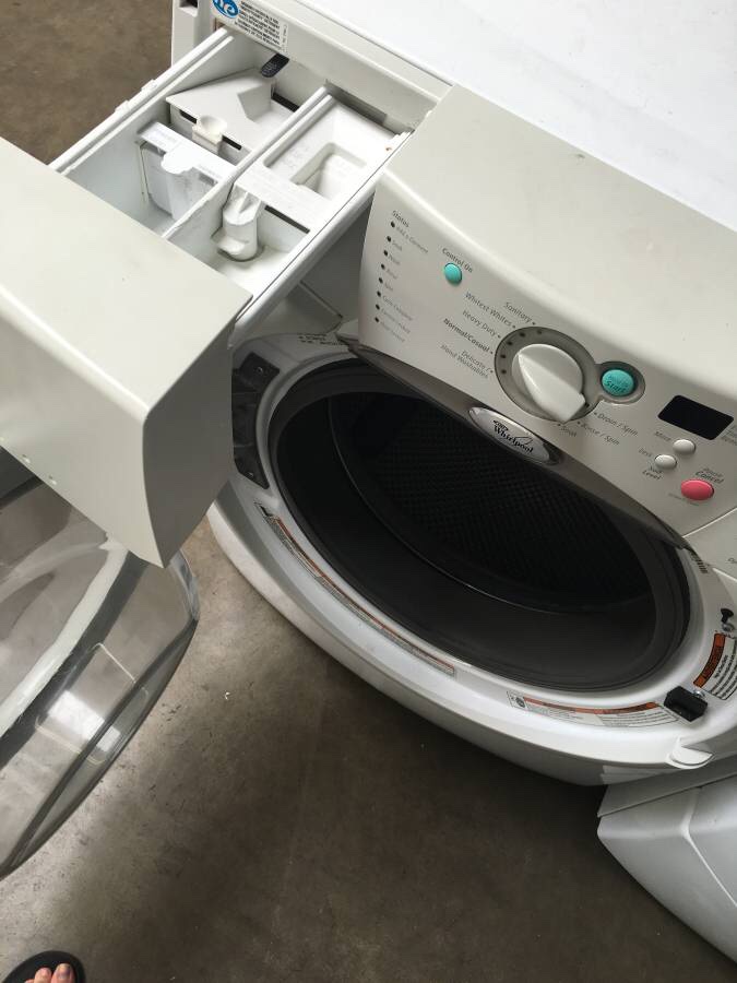 WHIRLPOOL DUET FRONT LOAD WASHER & GAS DRYER SET for sale in Santa Ana