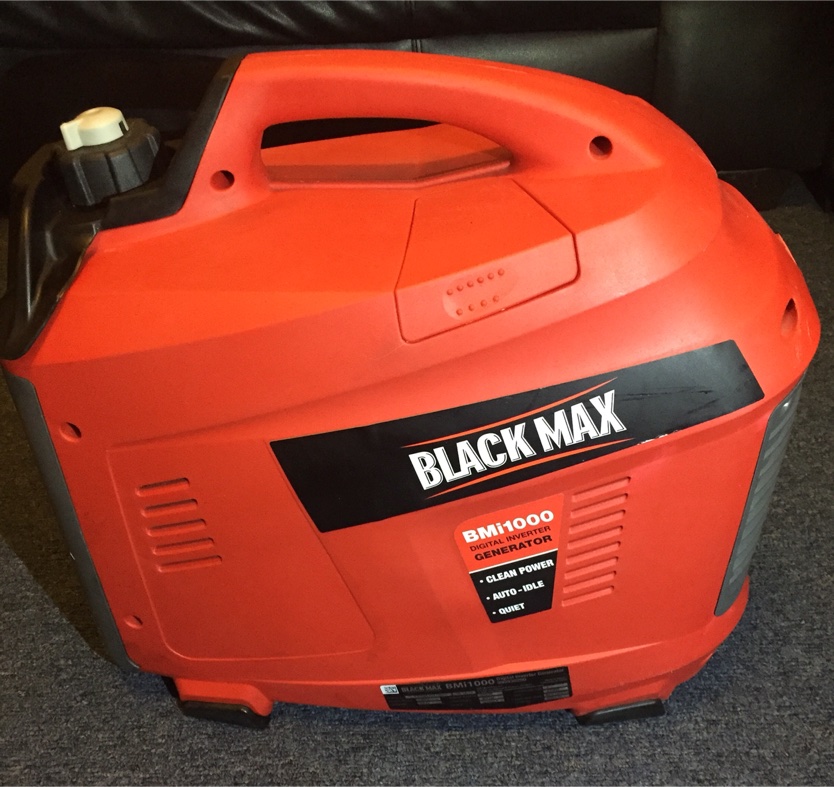 BLACK MAX Digital Inverter Generator BMi1000/ Gas Powered for sale in