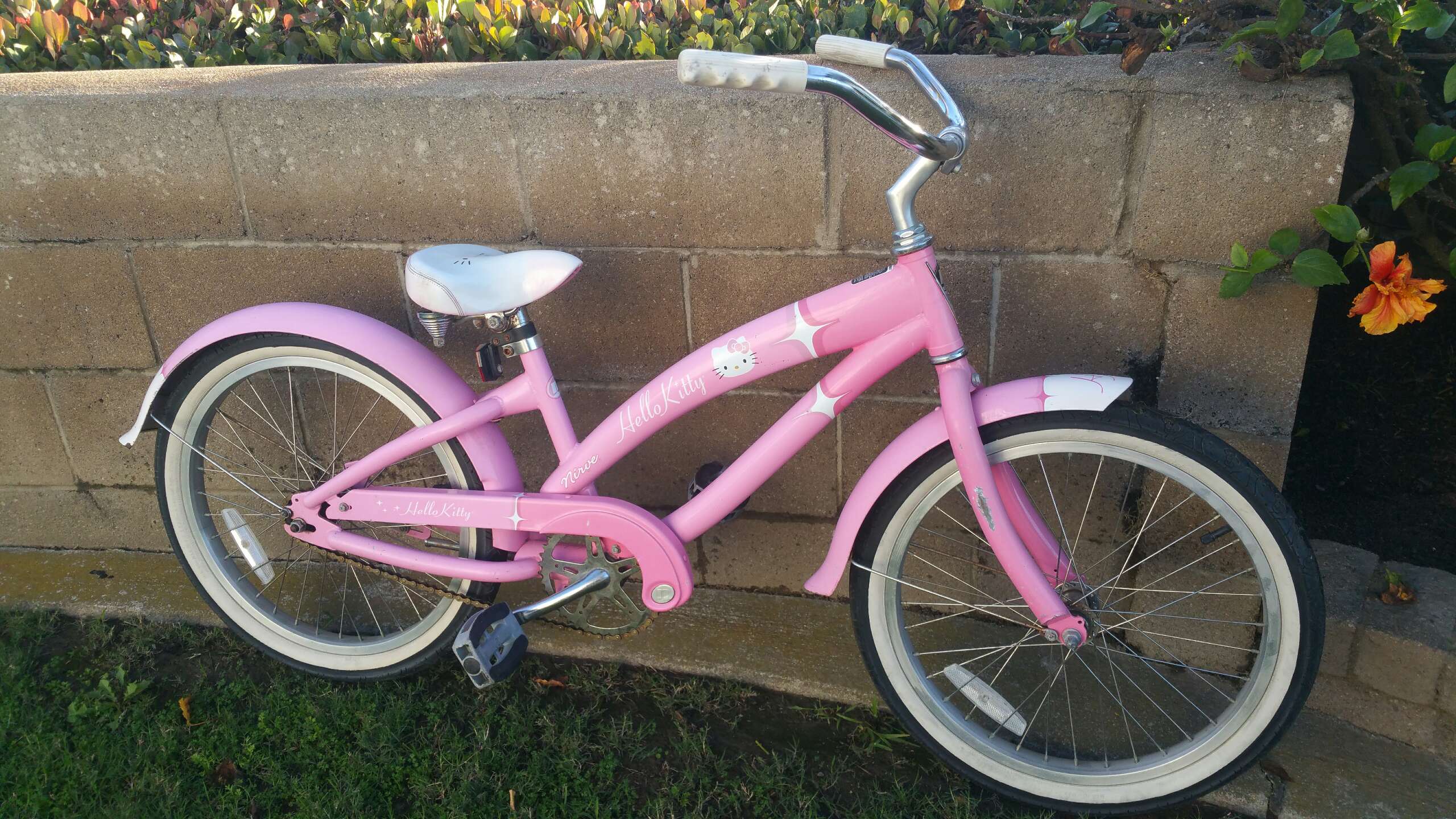 nirve hello kitty bike