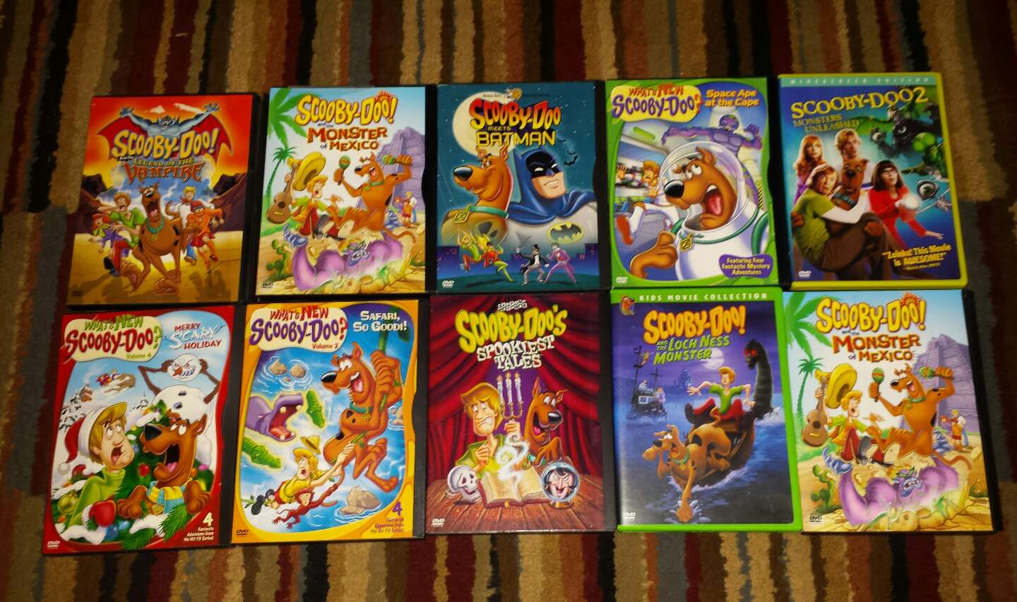 DVD Movies 5$ each & no box DVD 3$ each & Lion King 10$ & Aladdin 5 ...