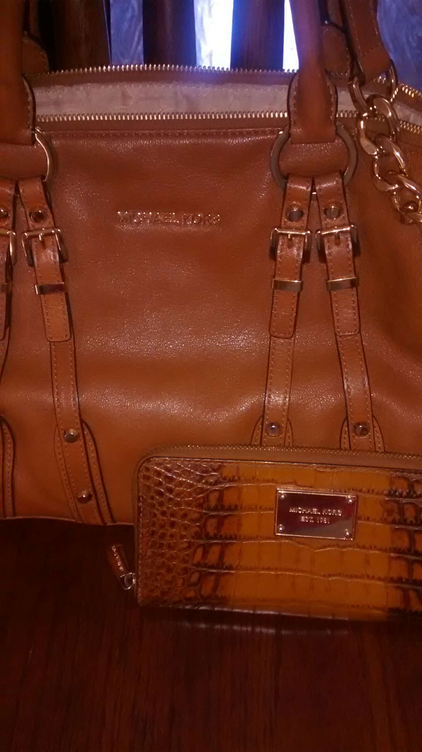 michael kors tan purse