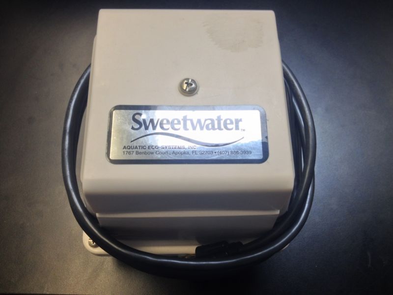 New listing MEDO LINEAR PISTON AIR PUMP SL22 by SWEETWATER AQUATIC ECO