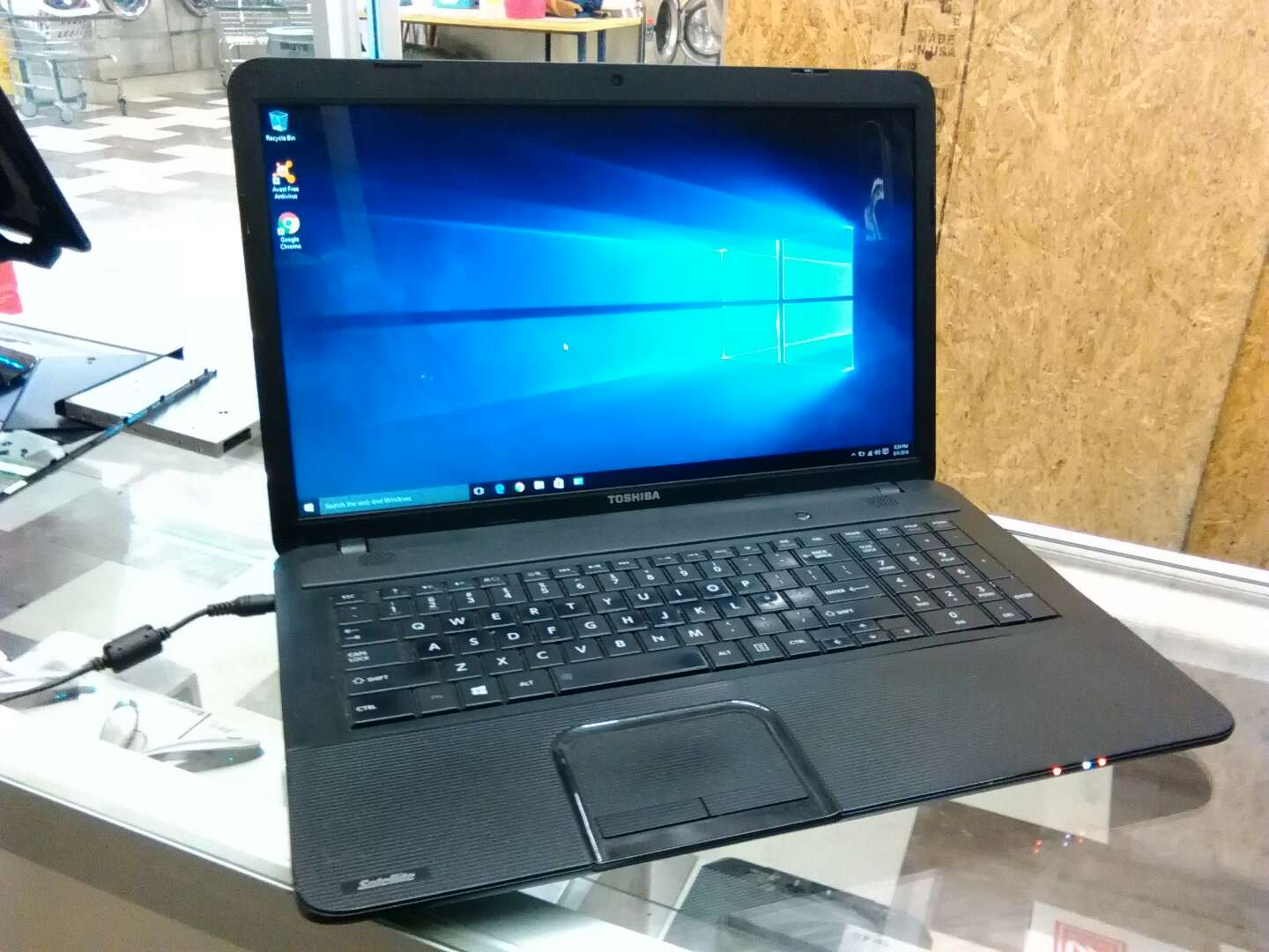 Toshiba Laptop - Satellite C875-S7303 for sale in Garland, TX - 5miles ...