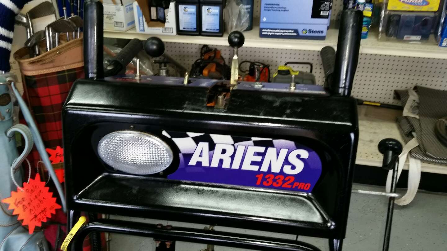 Ariens 1332 Pro Snow blower for sale in Norfolk, MA 5miles Buy and Sell