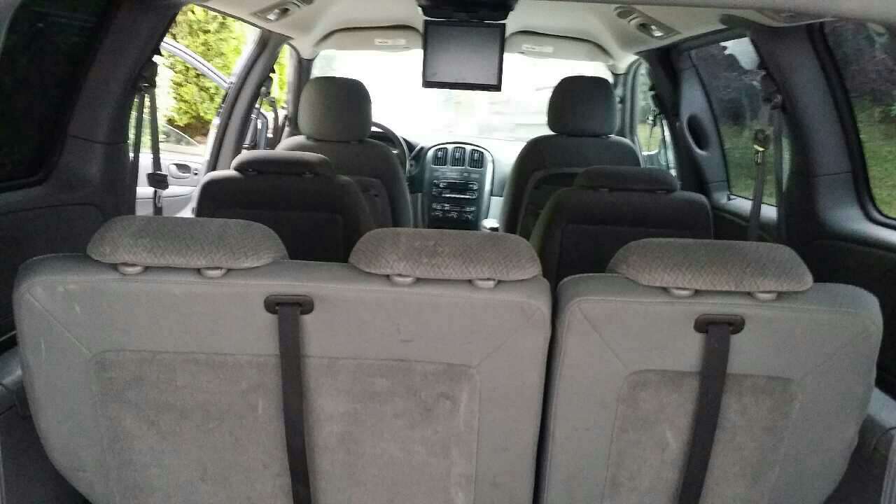 2005 DODGE GRAND CARAVAN SXT MINIVAN STOW GO Folding down seats TV DVD