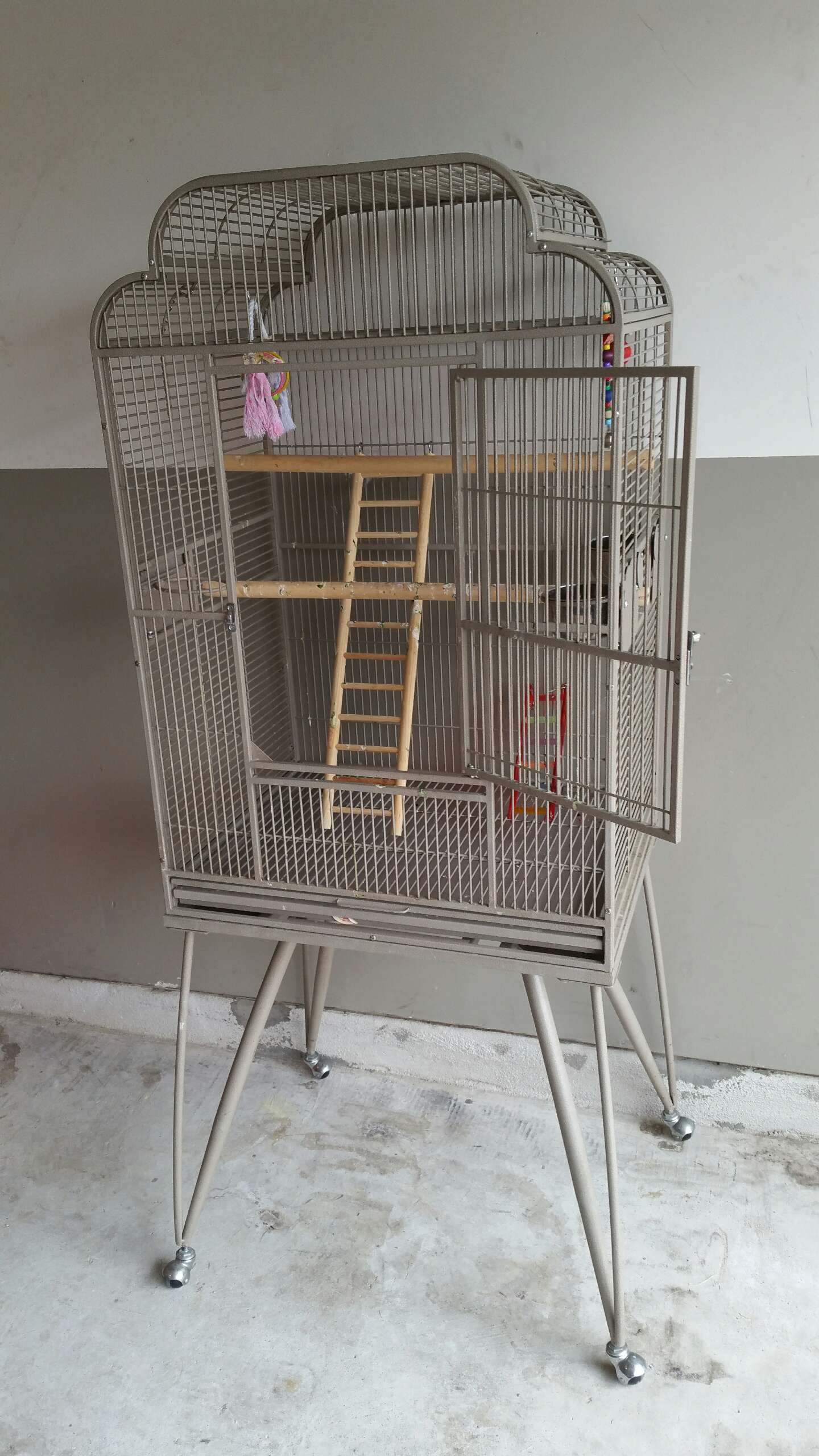 Large parrot/bird cage with stand for sale in Spring, TX 5miles Buy and Sell